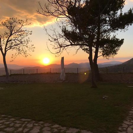 Monastero Di Sant'Erasmo Hotel Veroli Ngoại thất bức ảnh