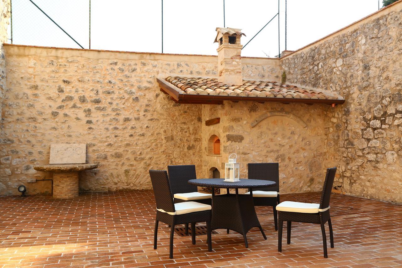 Monastero Di Sant'Erasmo Hotel Veroli Ngoại thất bức ảnh