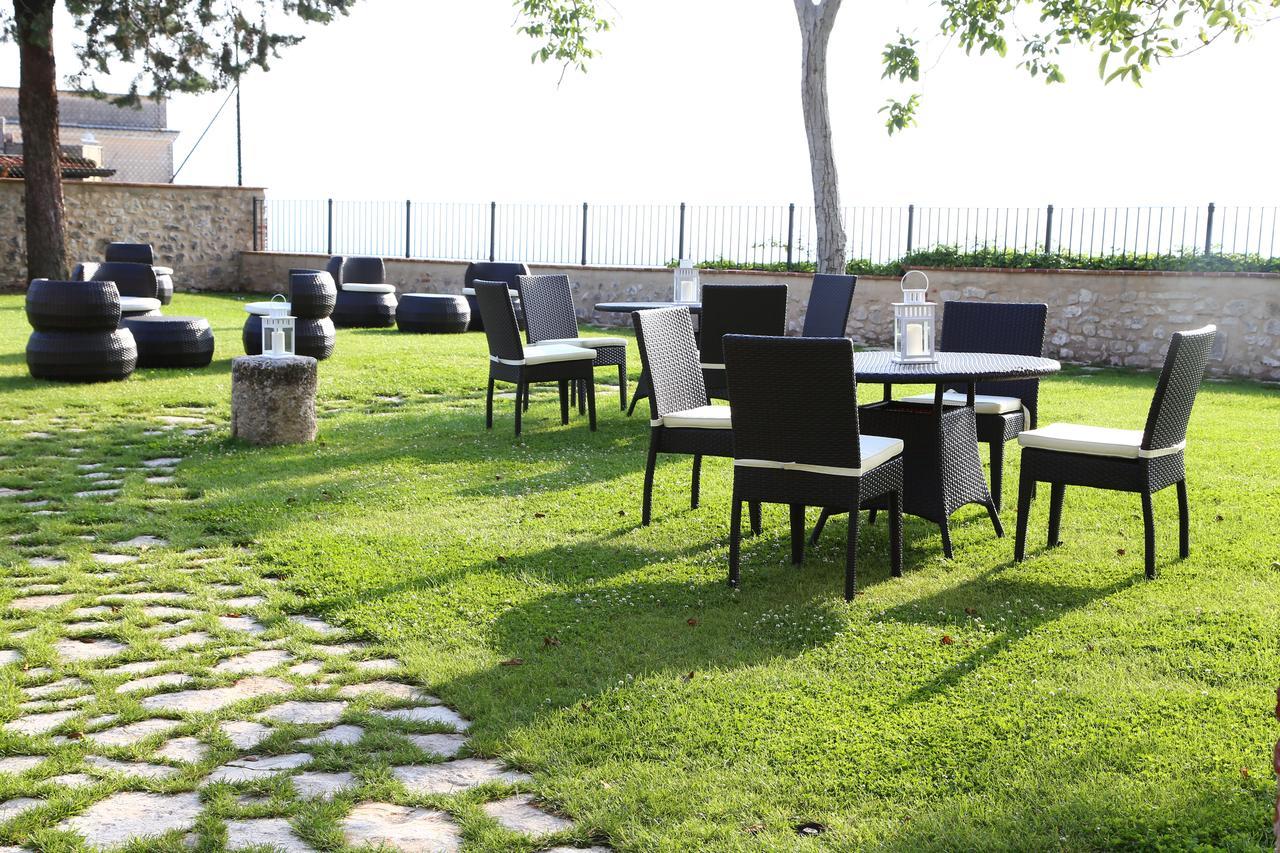 Monastero Di Sant'Erasmo Hotel Veroli Ngoại thất bức ảnh