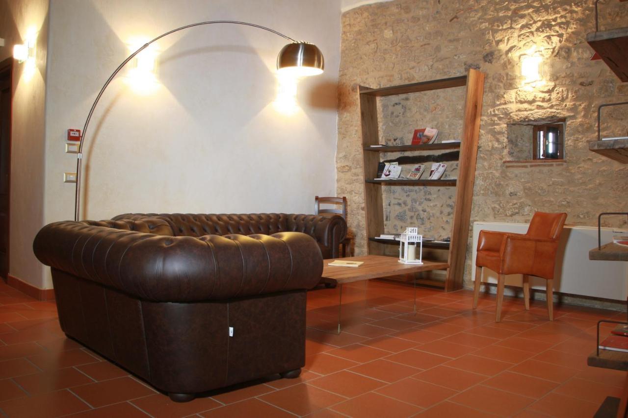 Monastero Di Sant'Erasmo Hotel Veroli Ngoại thất bức ảnh